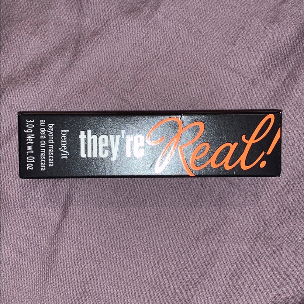 Travel size benefit they’re real mascara